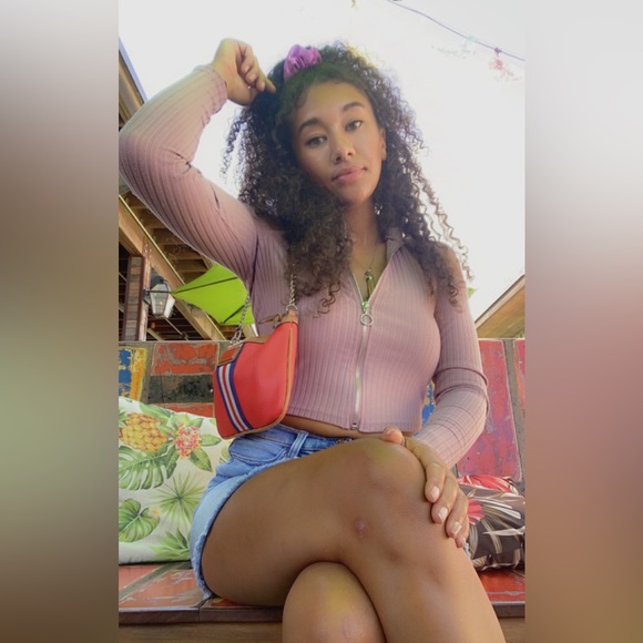 Meet your seller / Sign in ~ Live Show - Picture 2 of 9